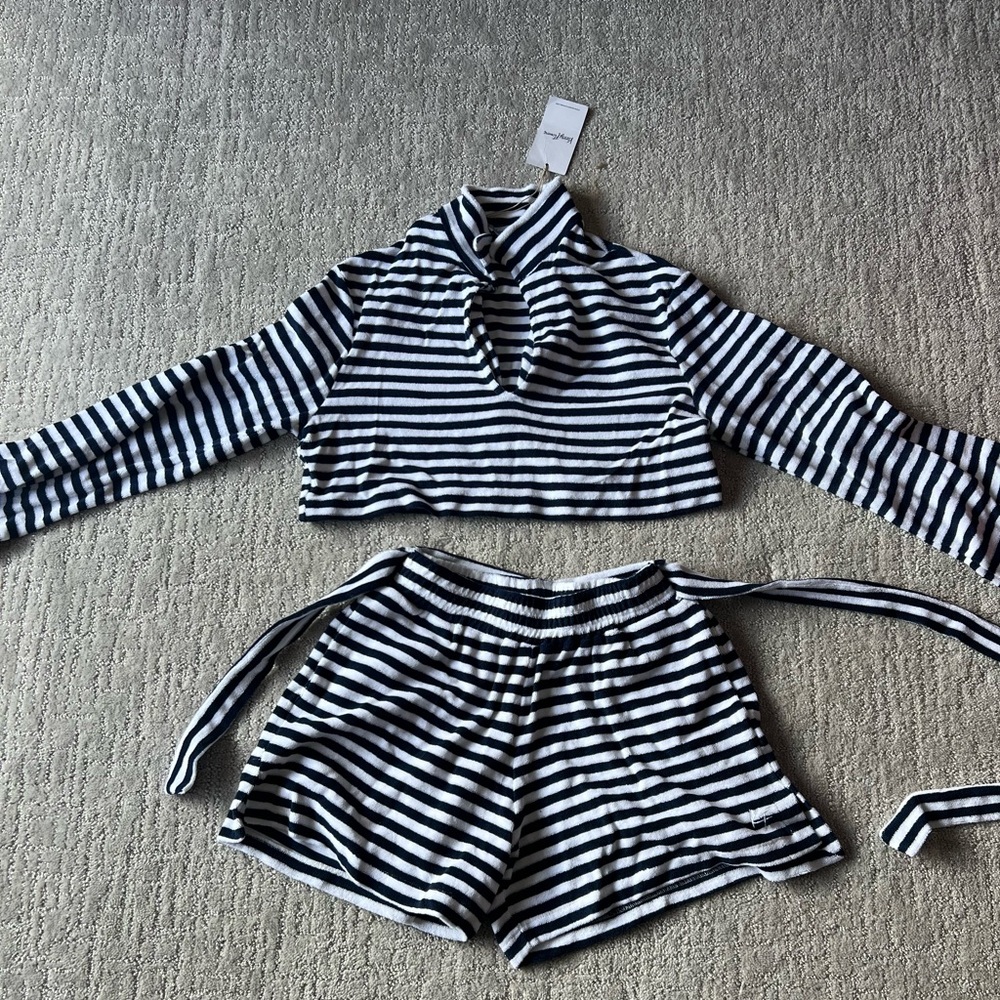 Kenny Flower’s “The Hampton” Terry Shorts and Crop Pullover Size M